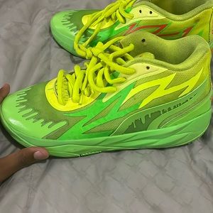 Mb.02 ok condition ,no box Nickelodeon green